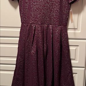 Burgundy with Silver Roses NWT LuLaRoe Elegant Amelia size Medium